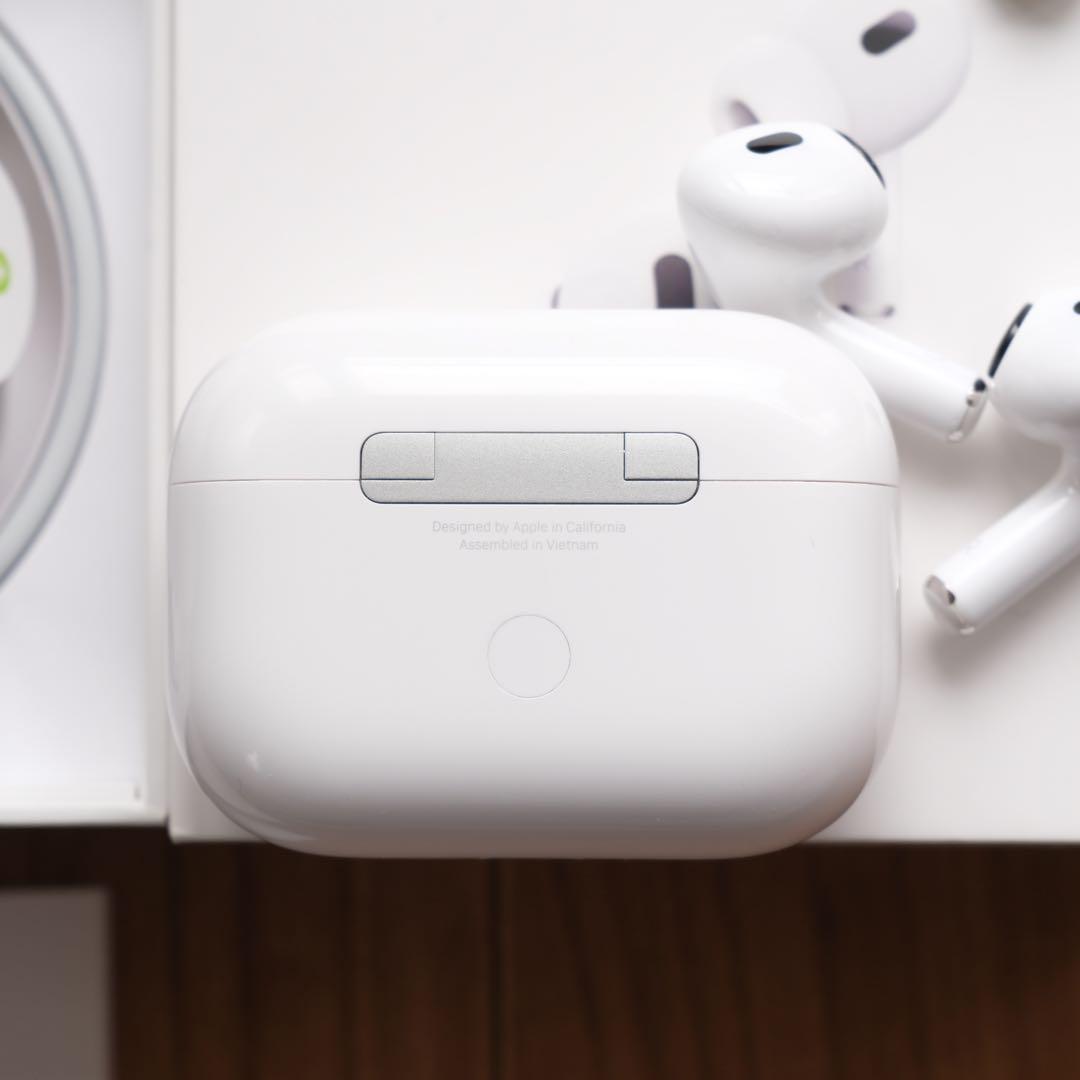 クリーニング済 AirPods Pro 2 フルセット（充電ケースは昨年購入）