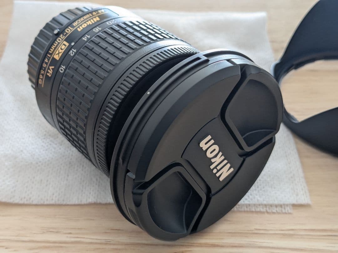 ニコン AF-P DX NIKKOR 10-20mm f/4.5-5.6G VR
