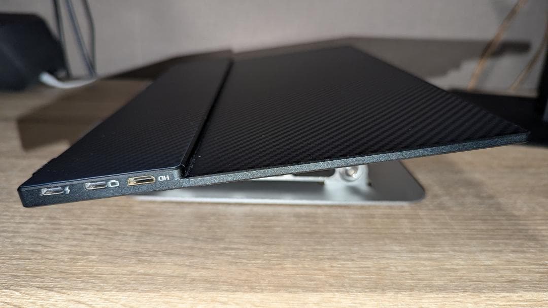 ユニーク 4Kモバイルモニター タッチパネルディスプレイ 15.6インチ