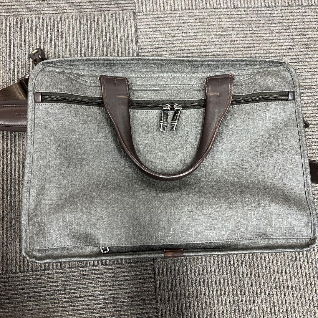 TUMI グレー ブラウン　ビジネスバッグ　タグおまけ付