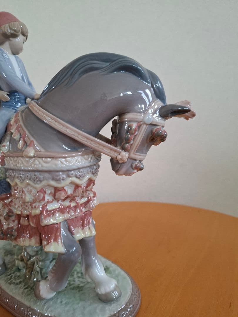 リヤドロ/lladro　サンホセの祭り　少年少女の行進