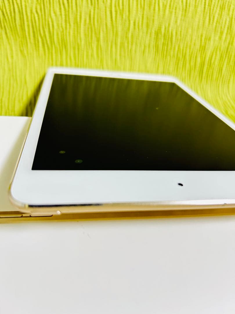 iPad mini4本体 ゴールド Wi-Fiモデル 128GB 中古美品