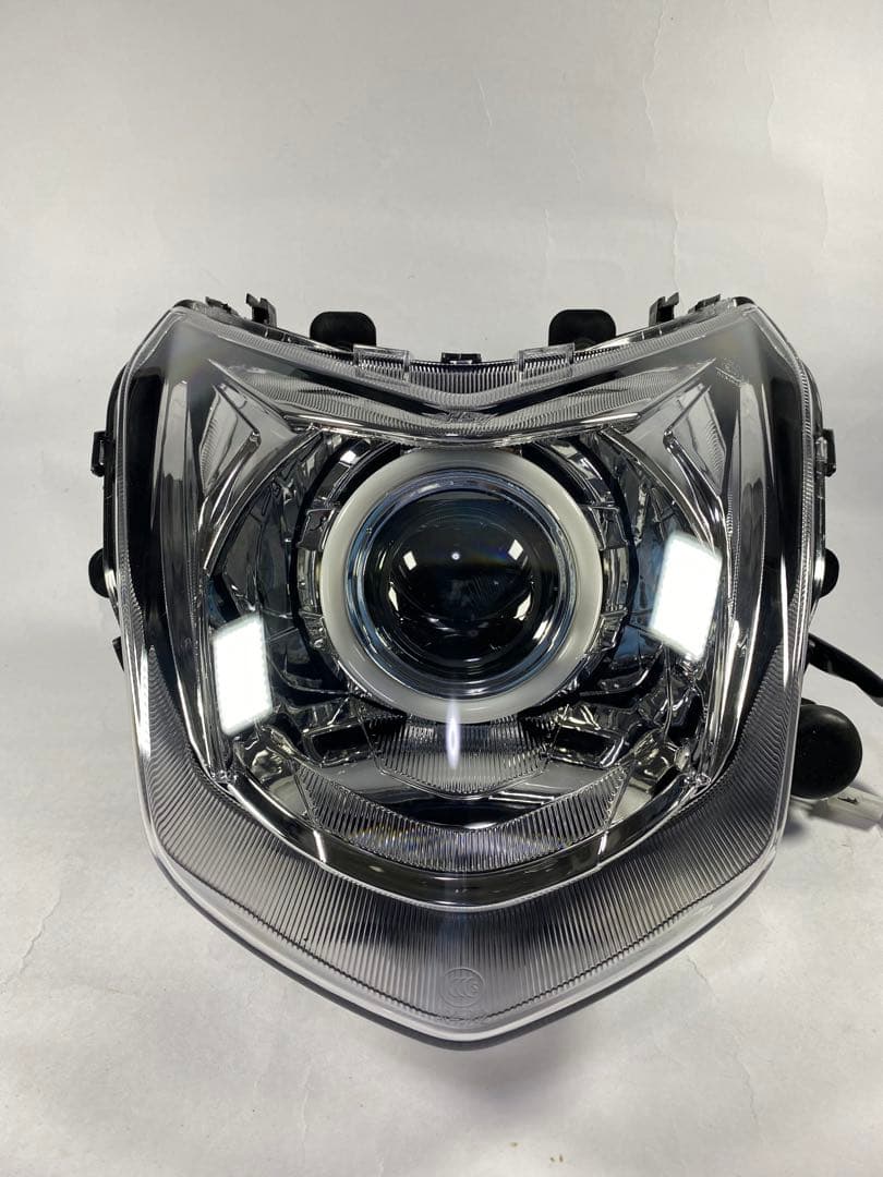 最新型 シグナスX 4型 デビルアイ プロジェクターヘッドライト レインボー