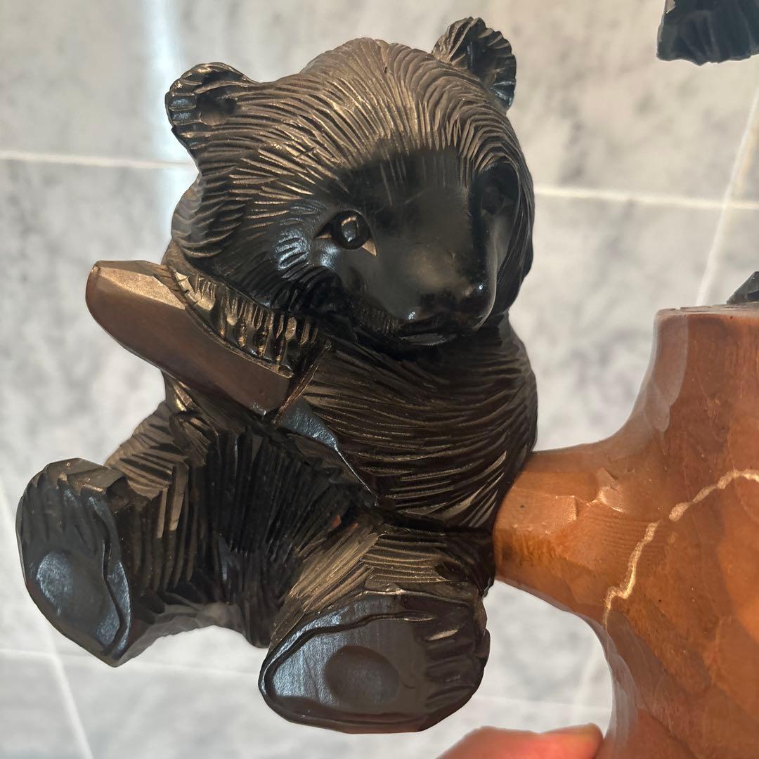 アイヌビンテージ　可愛らしく平和的な瞳に癒される一刀彫りのクマの特大彫刻