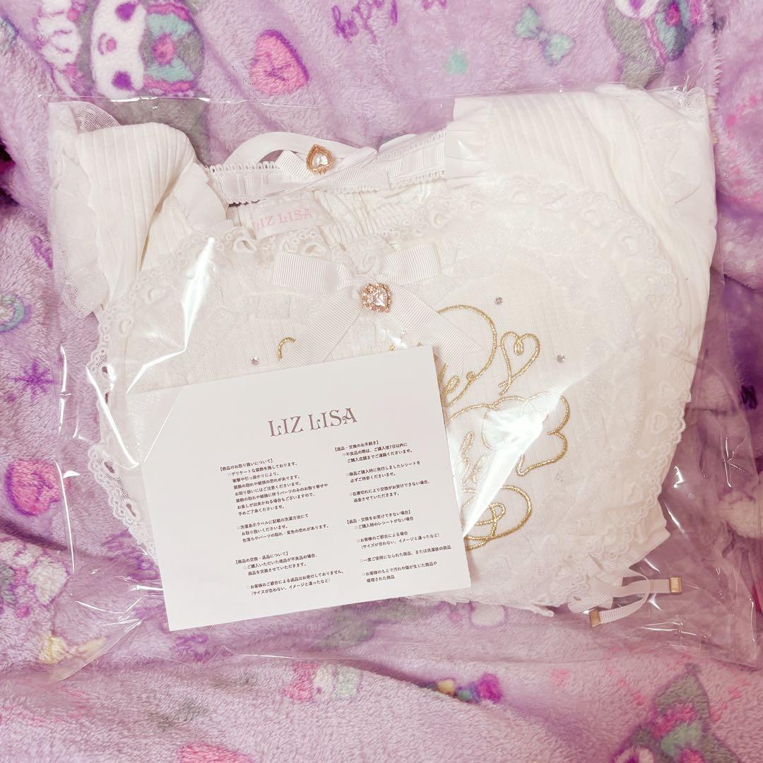 リズリサ　フリルハートリボンスリーブトップス　ホワイト