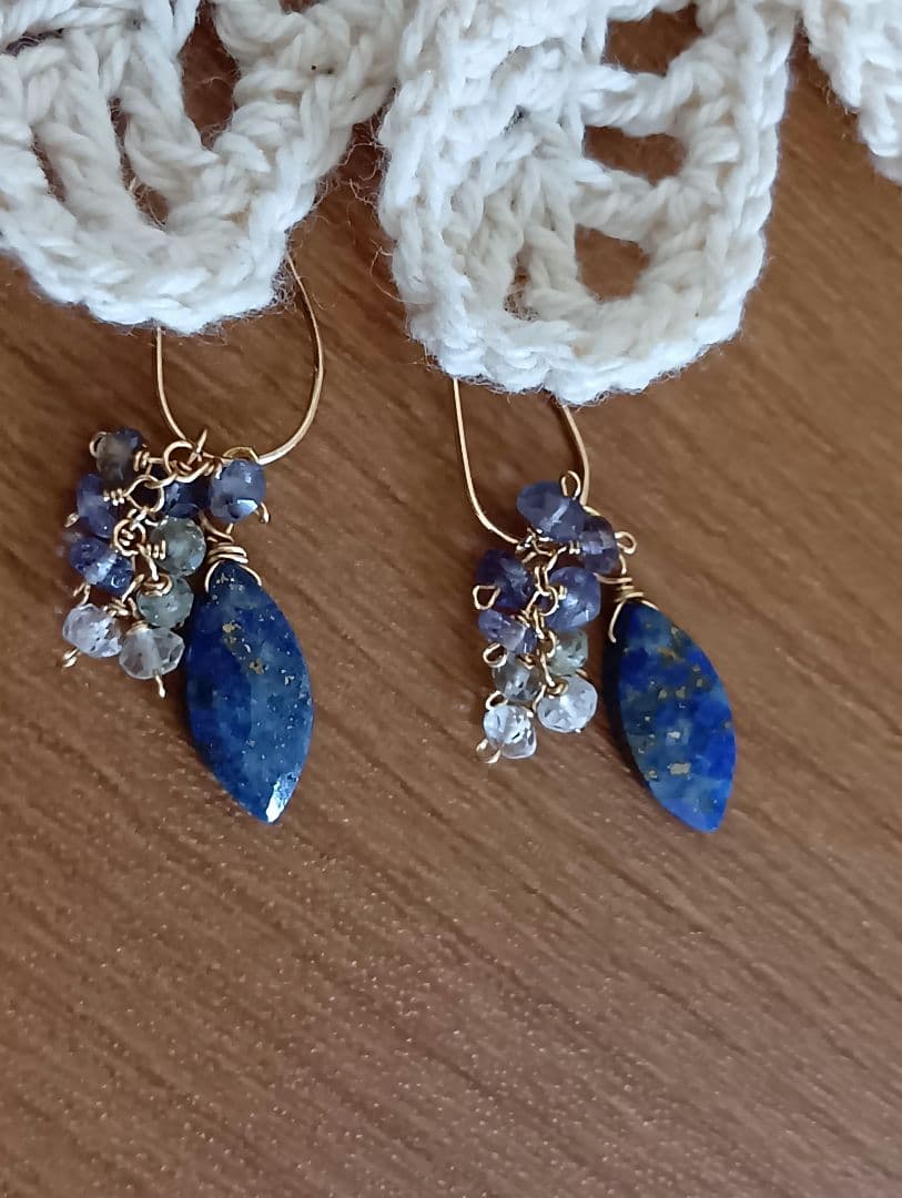 495/14kgfラピスラズリと青系小粒チャーム他