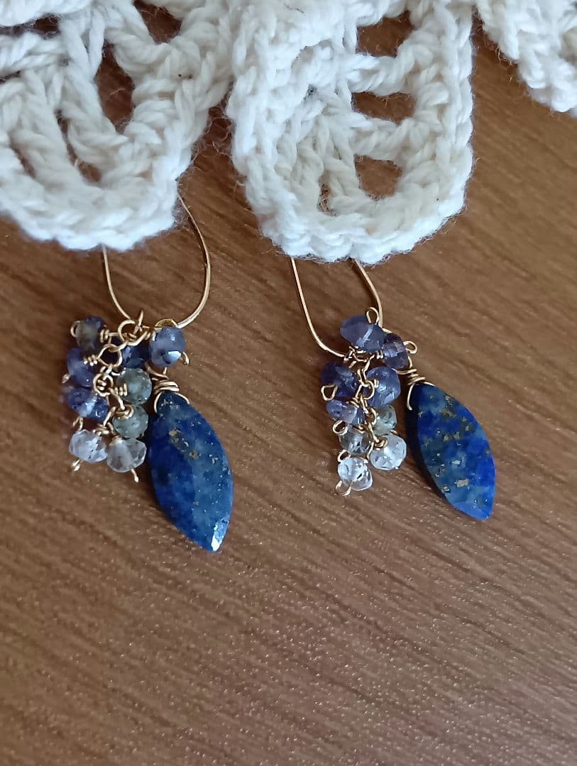 495/14kgfラピスラズリと青系小粒チャーム他