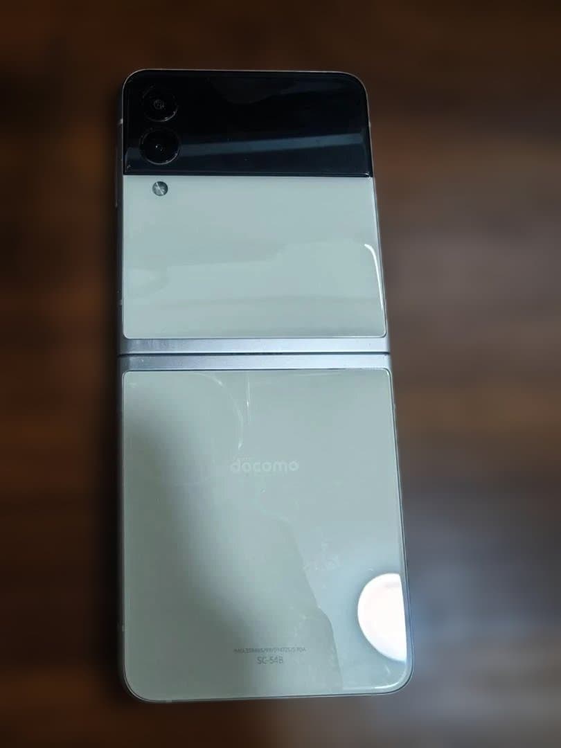 【中古】Samsung Galaxy Z Flip 3 本体