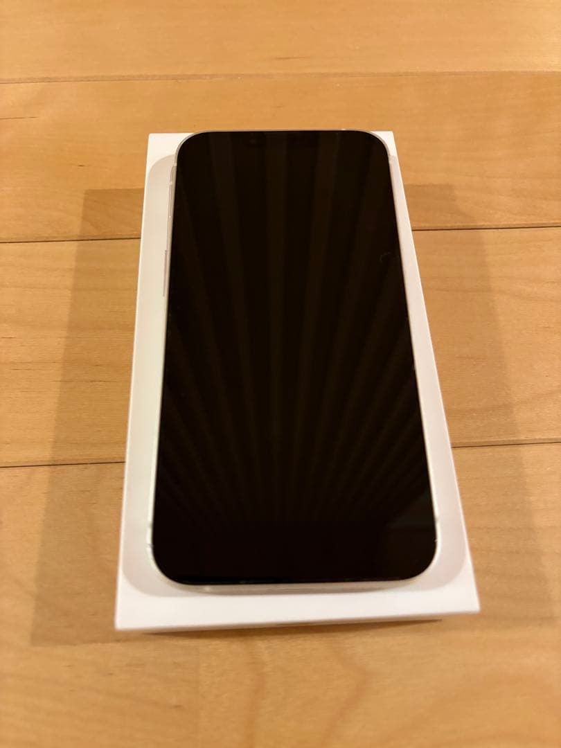 Apple iPhone 13 128GB ホワイト