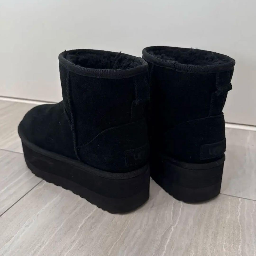 UGGクラシック ミニプラットフォーム