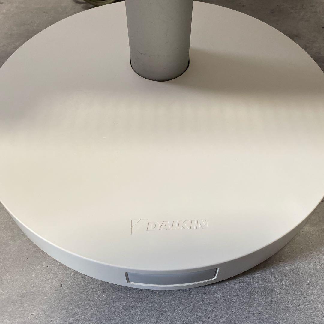 DAIKIN ダイキン 遠赤外線暖房機 セラムヒート　ERFT11VS