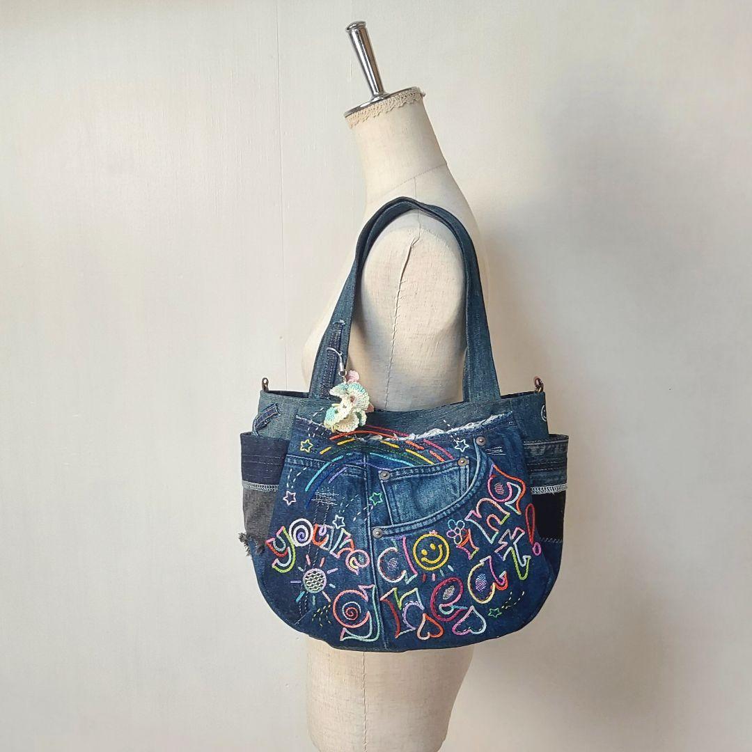 刺繍デニムバック　No.676　デニムリメイク　刺繍バック　丸いバック
