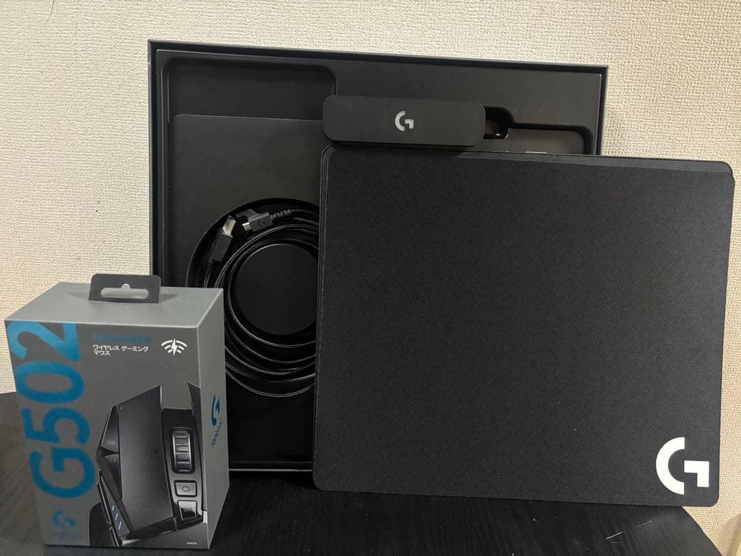 G502 LIGHTSPEEDとPOWERPLAY充電マウスパッドセット