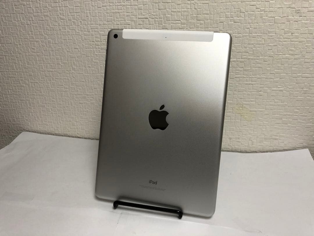 iPad（第6世代) 128GB 【SIMフリー】シルバー No.40
