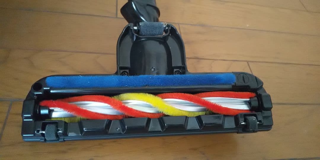 24年製❗軽量型、東芝、紙パック式掃除機(エアーノズル)