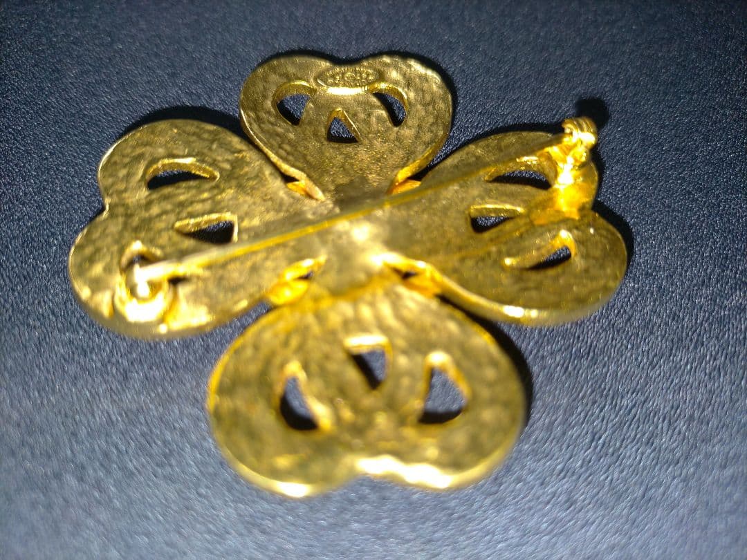 シャネル(CHANEL) 箱有 ココマーク クローバー ヴィンテージ ブローチ