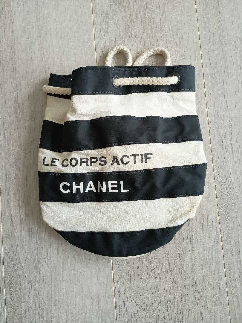CHANEL ノベルティ プールバッグ　巾着