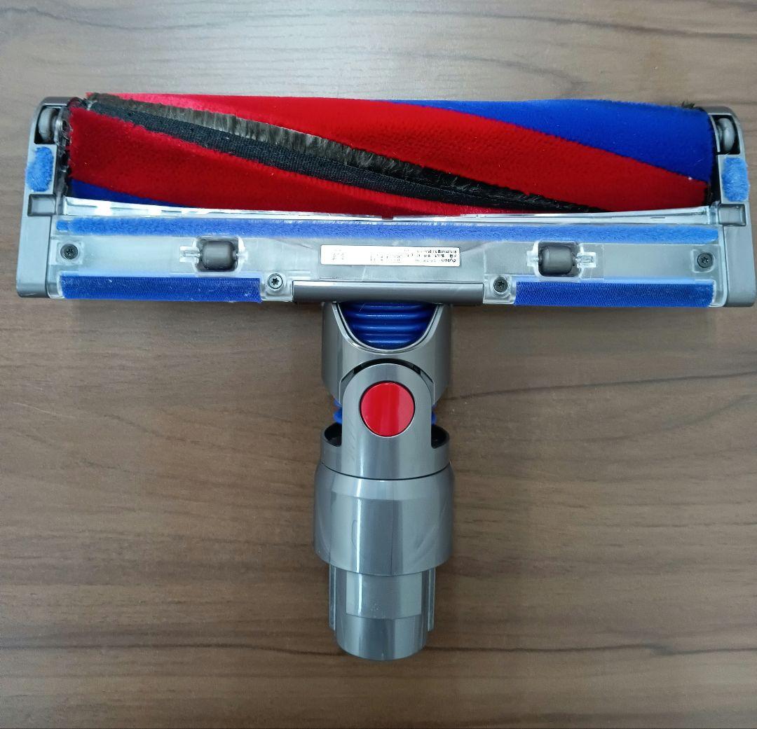 動作確認済　Dyson コードレス掃除機　V8 各種アタッチメント付き　家電