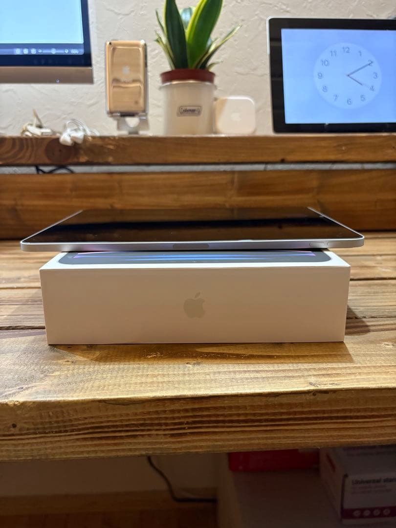 （美品・バッテリ98%）iPad pro 11 第四世代