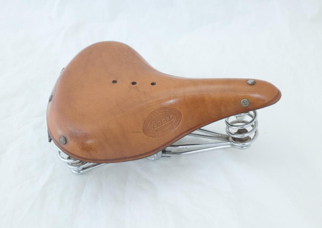 オランダ製　LEPPER　スプリング付き本革サドル