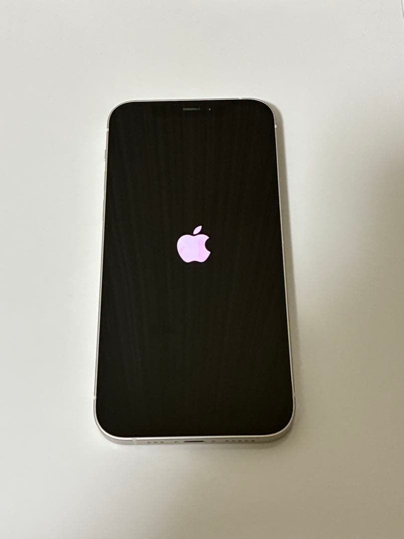 Apple iPhone 12 ホワイト 64GB 【外装美品・訳あり】