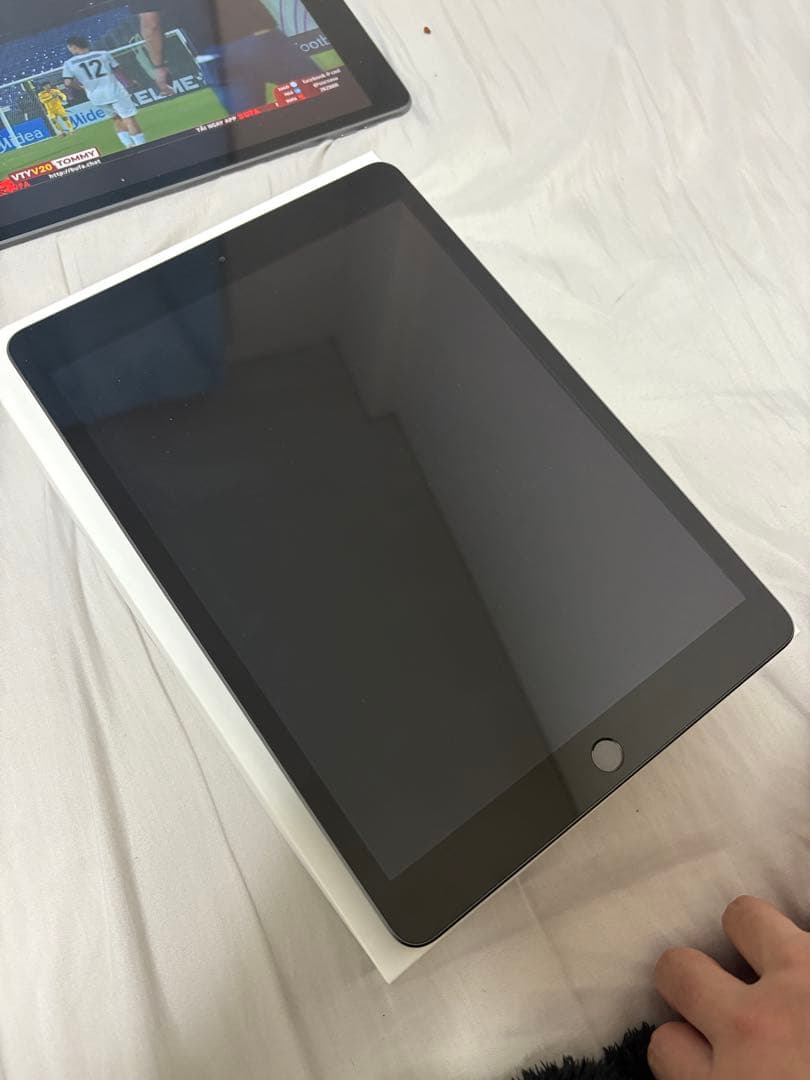 Apple iPad 第8世代32GB バテッリー容量89%