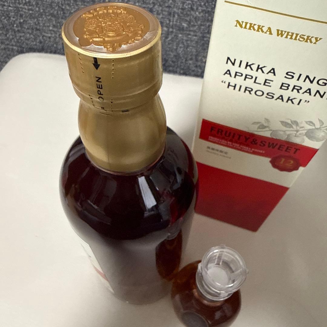 ニッカシングルアップルブランデー 弘前12年フルーティ＆スイート 小瓶vsop付