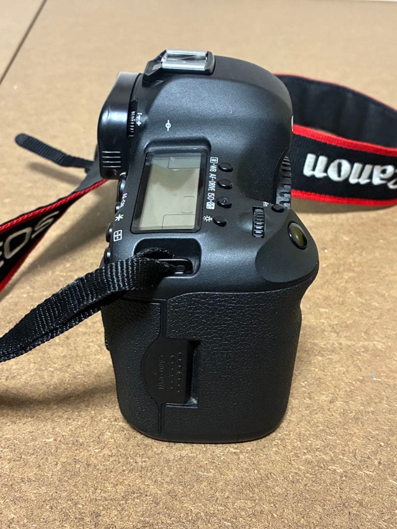 Canon EOS 5D Mark III 本体 バッテリー付き