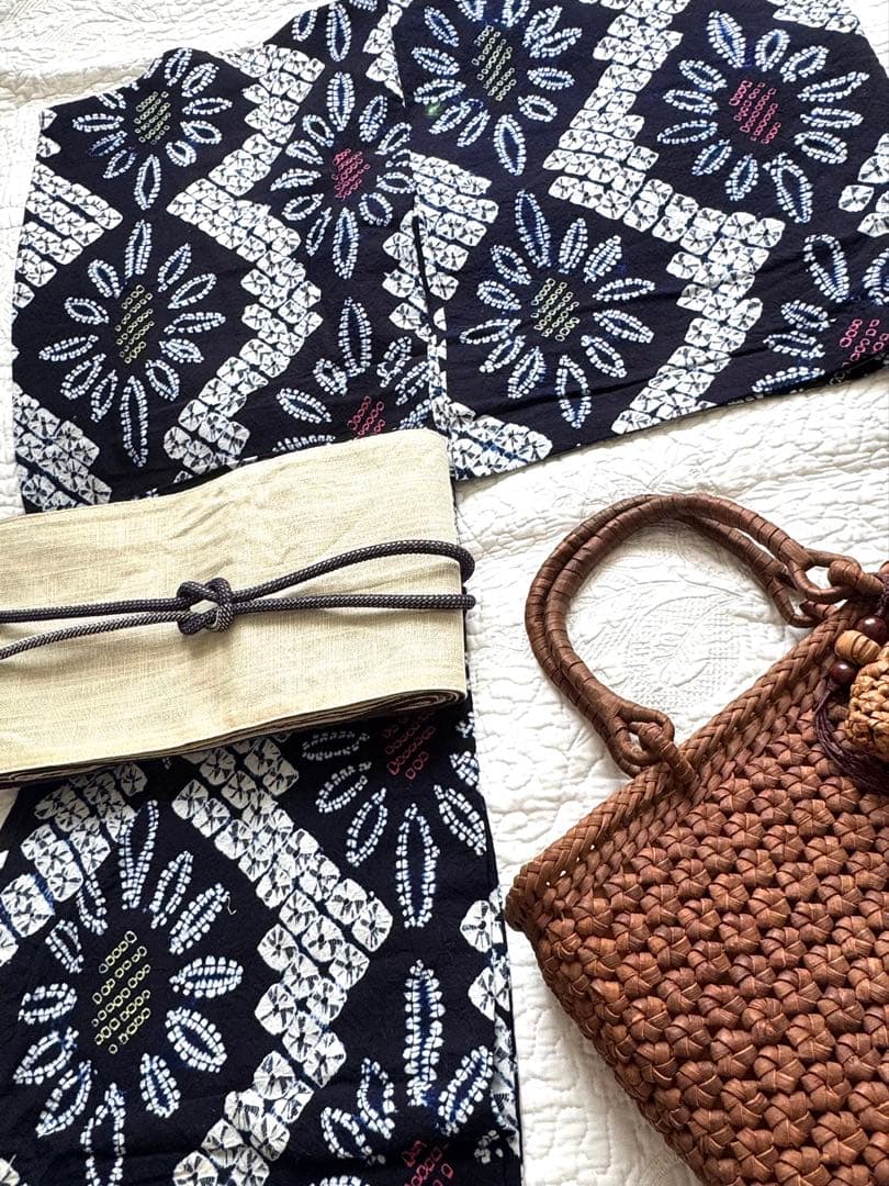 高身長の方にも 粋な大人の浴衣 ◆ 有松絞り 花菱文 素敵な意匠の逸品