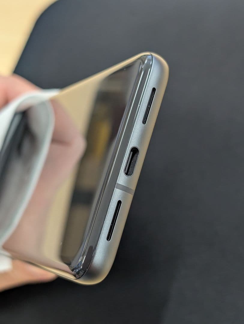 未使用近いGoogle Pixel 8 128GB Obsidianサイクル6回