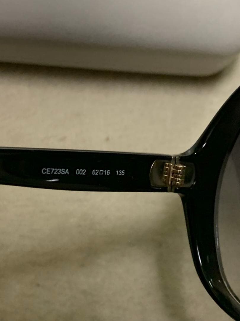 Chloé ブラック サングラス 117。新品未使用。