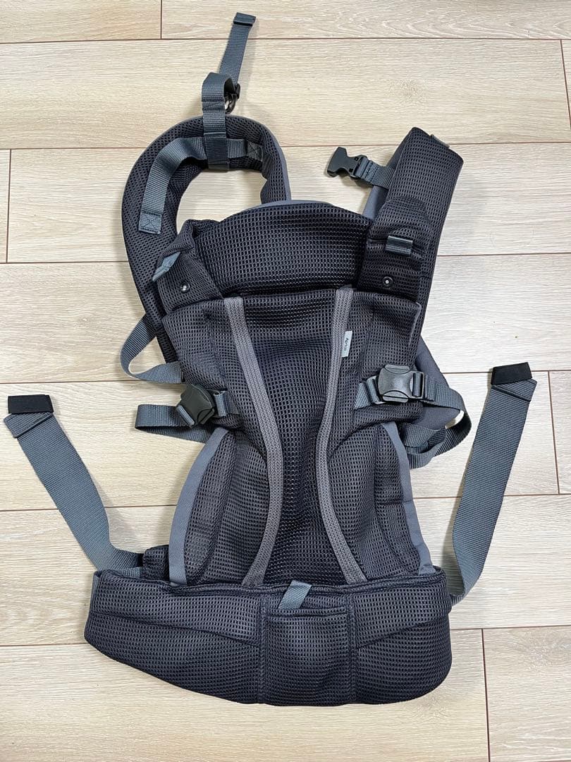 アップリカ　ラクリス　Laclis 抱っこ紐　新生児〜3歳（15kg）