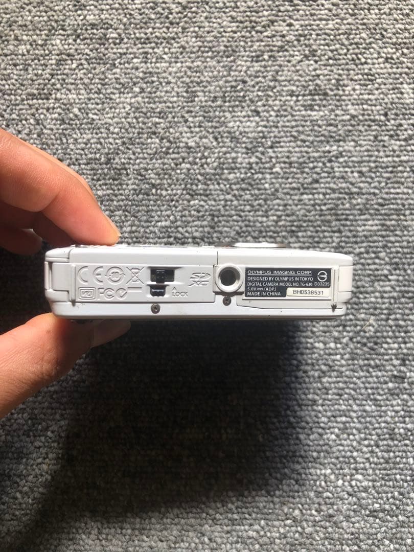 Olympus Tough 防水デジタルカメラ1個XYZ057