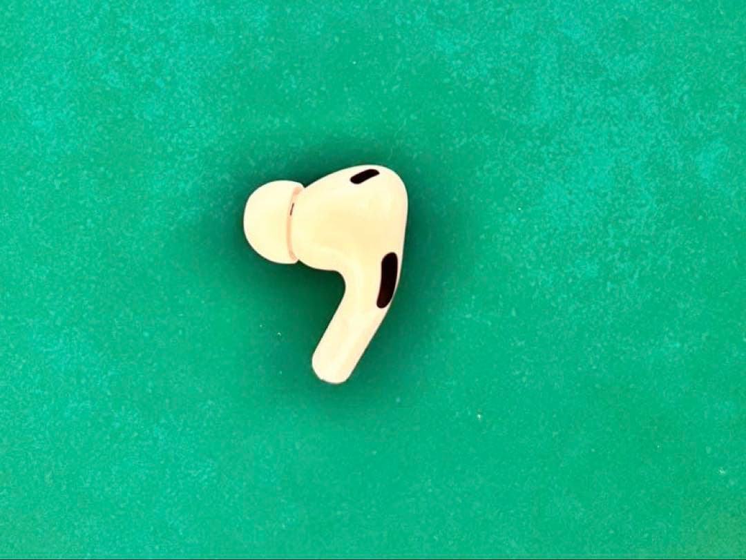 Sho　AirPods Pro 2本体 【正規品】+ iFaceケース