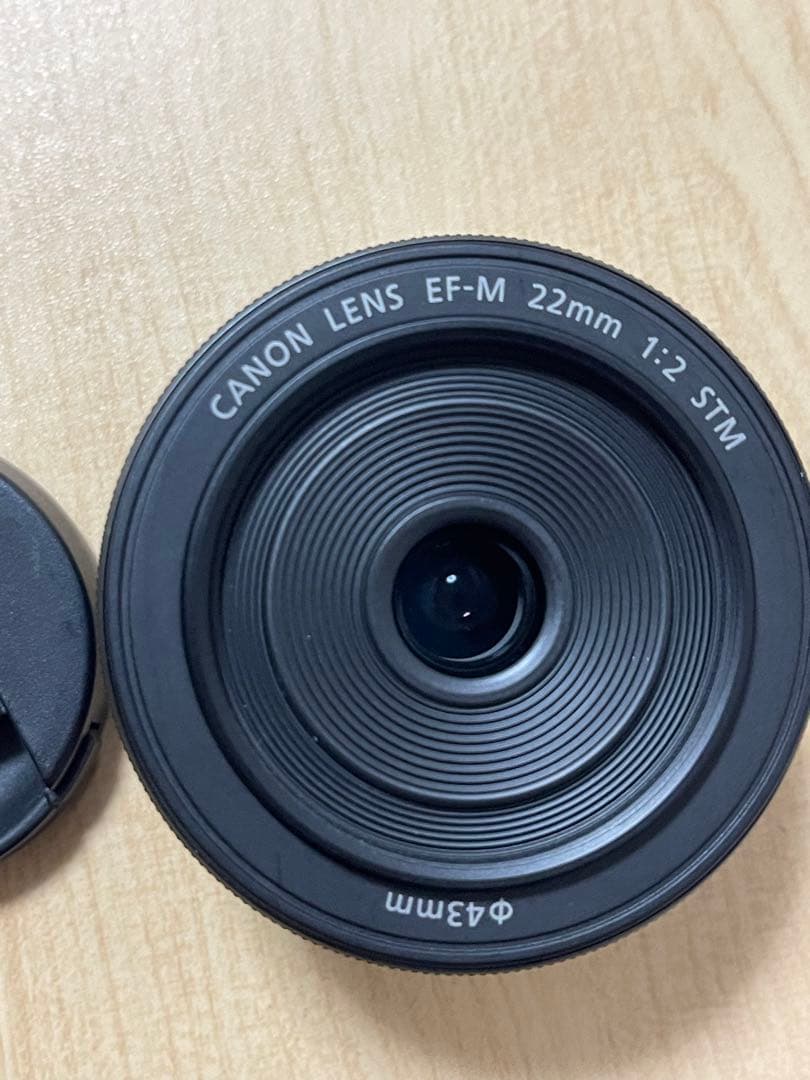 Canon 22 mm 単焦点レンズ