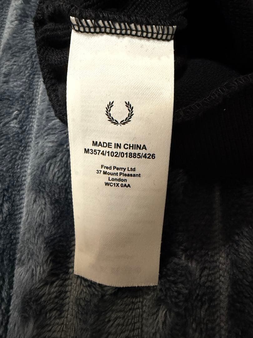 【美品】FRED PERRY ハーフジップ トレーナー ロゴ刺繍 黒 L