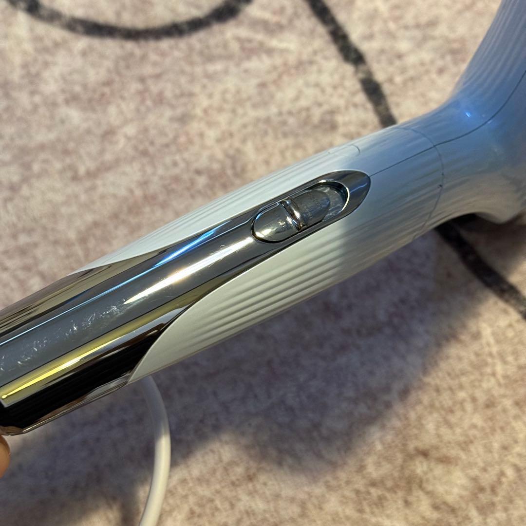 リファ　2024年製　RE-AX-02A 難あり