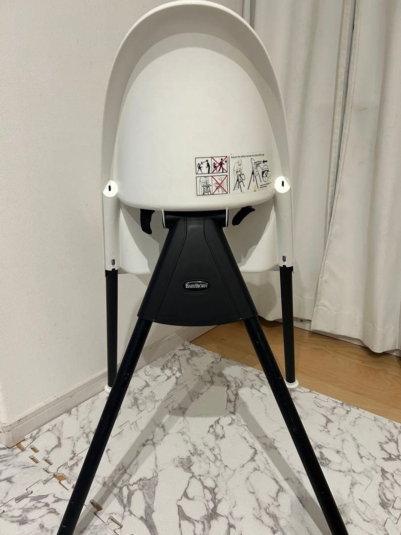 ベビービョルン　ハイチェア　ホワイト