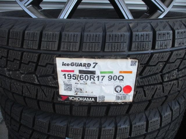 送料込☆新品ヨコハマスタッドレス 195/60R17☆60プリウス・現行プリウス