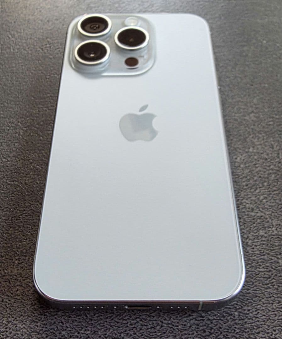 スマートフォン本体 Apple iPhone 15 Pro white titanium 256gb