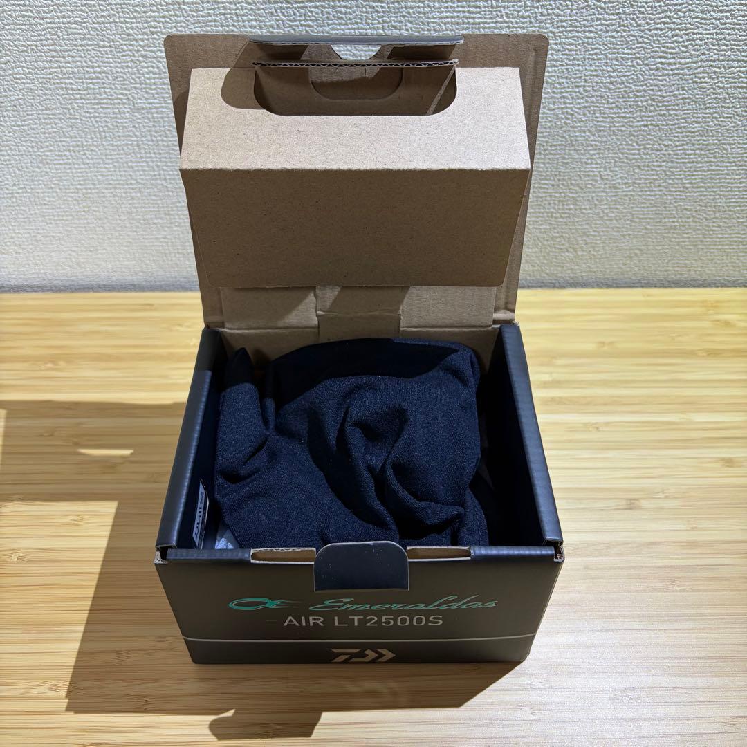 新品 ダイワ 25エメラルダス エア AIR LT2500S エギング リール