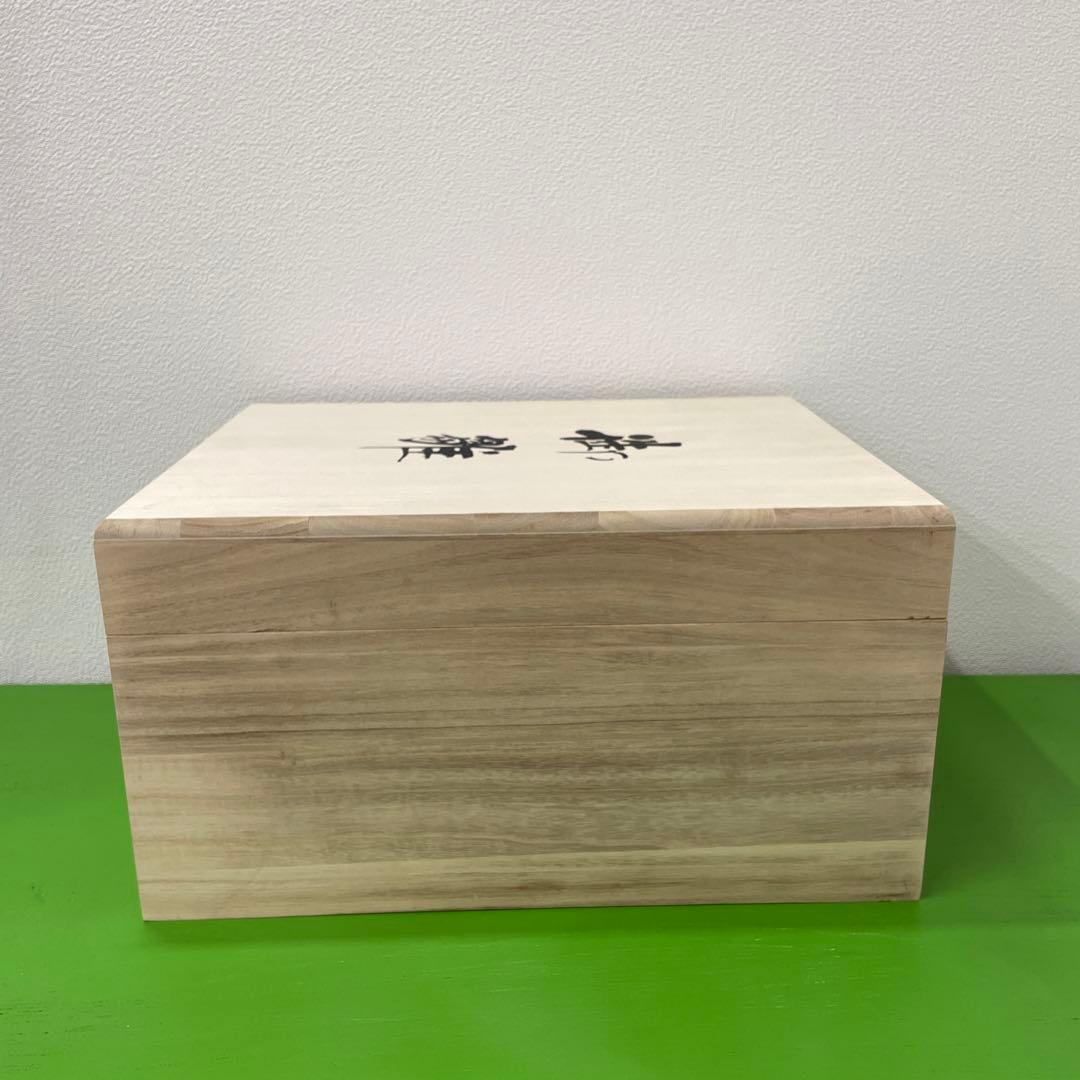 雛人形　空の桐箱