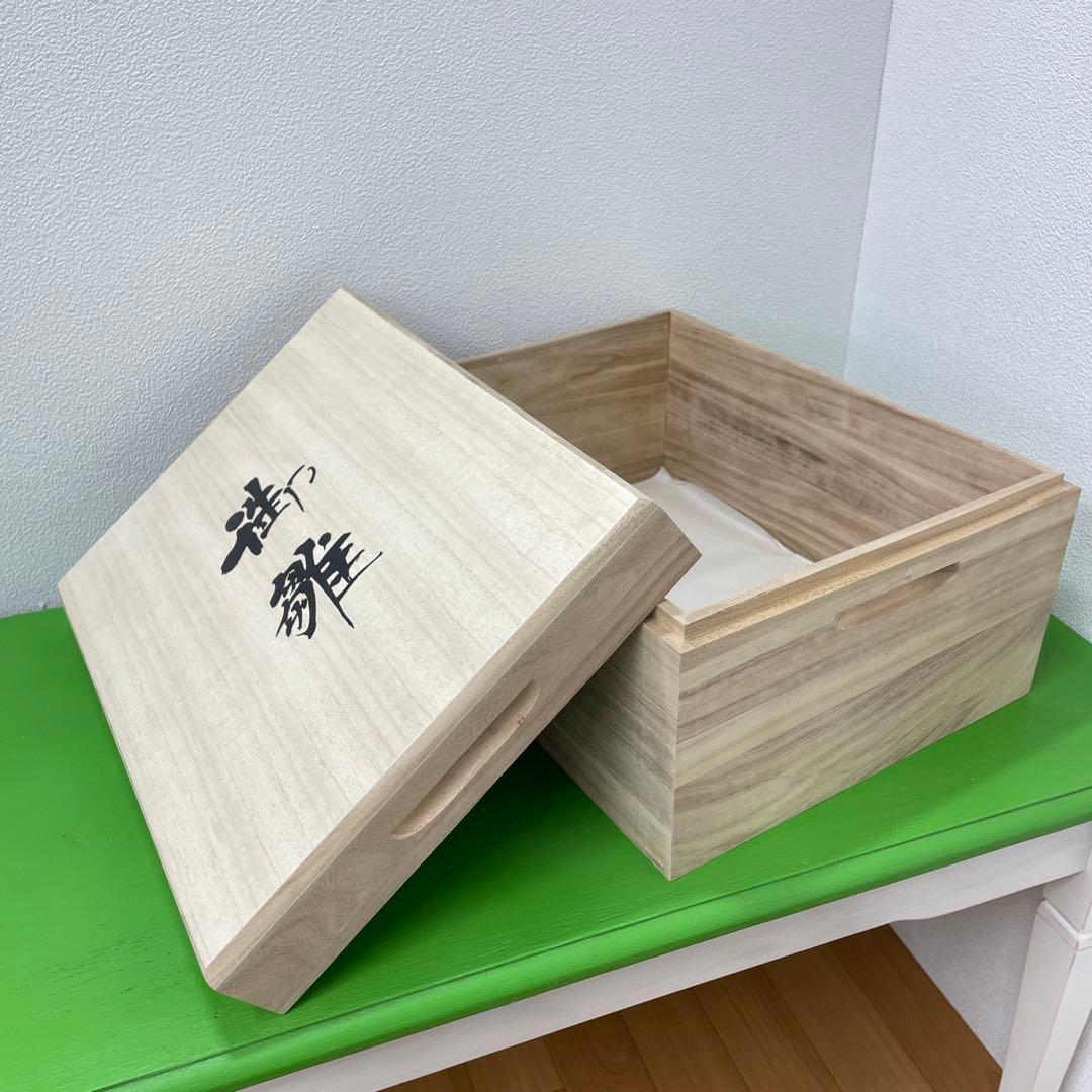 雛人形　空の桐箱