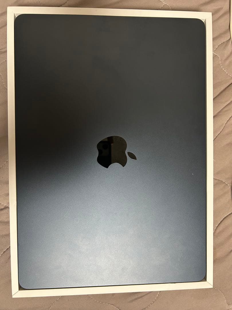 Apple MacBook 13.6インチ M2 8GB