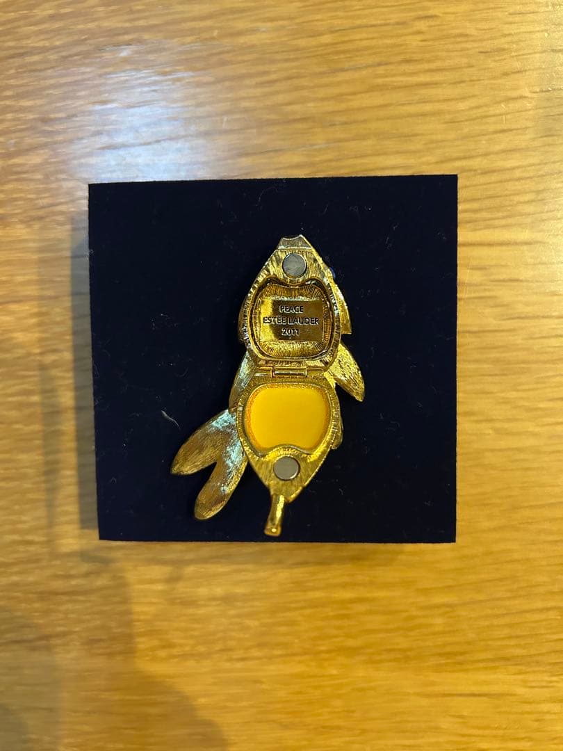 ESTEE LAUDER 練り香水　オリーブ