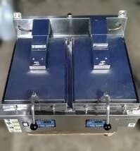 2023年11月製ニチワ電気自動餃子焼き機　2連NGM-5.6AC　3相200V
