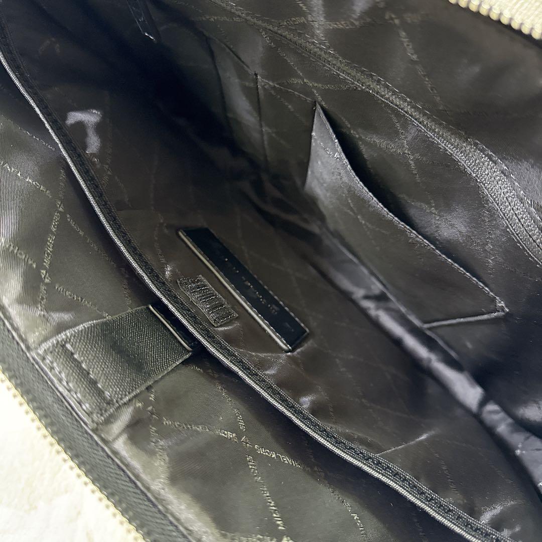 ★PUG★マイケルコース ビジネスバッグ A4 2way PVC