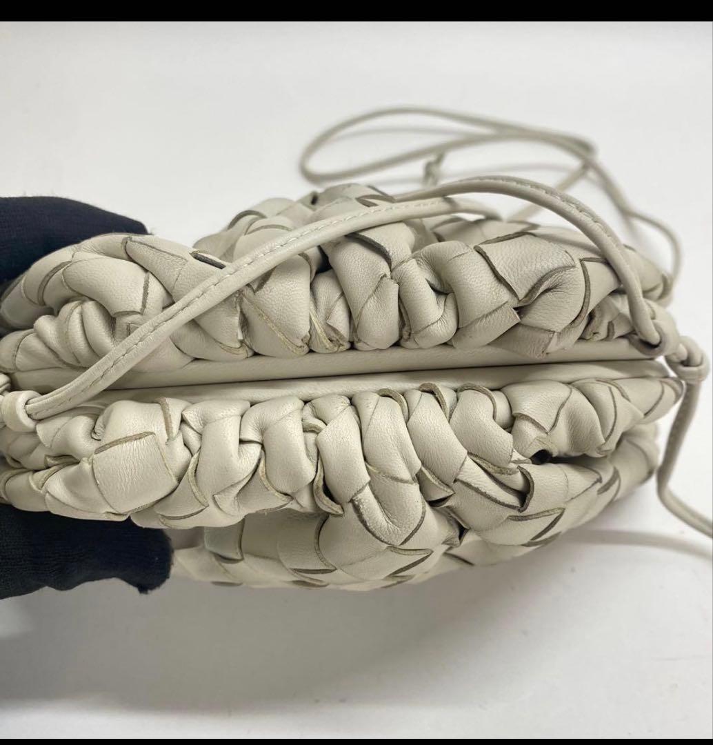 ボッテガヴェネタ ミニザポーチ イントレチャート ホワイト ショルダーバッグ