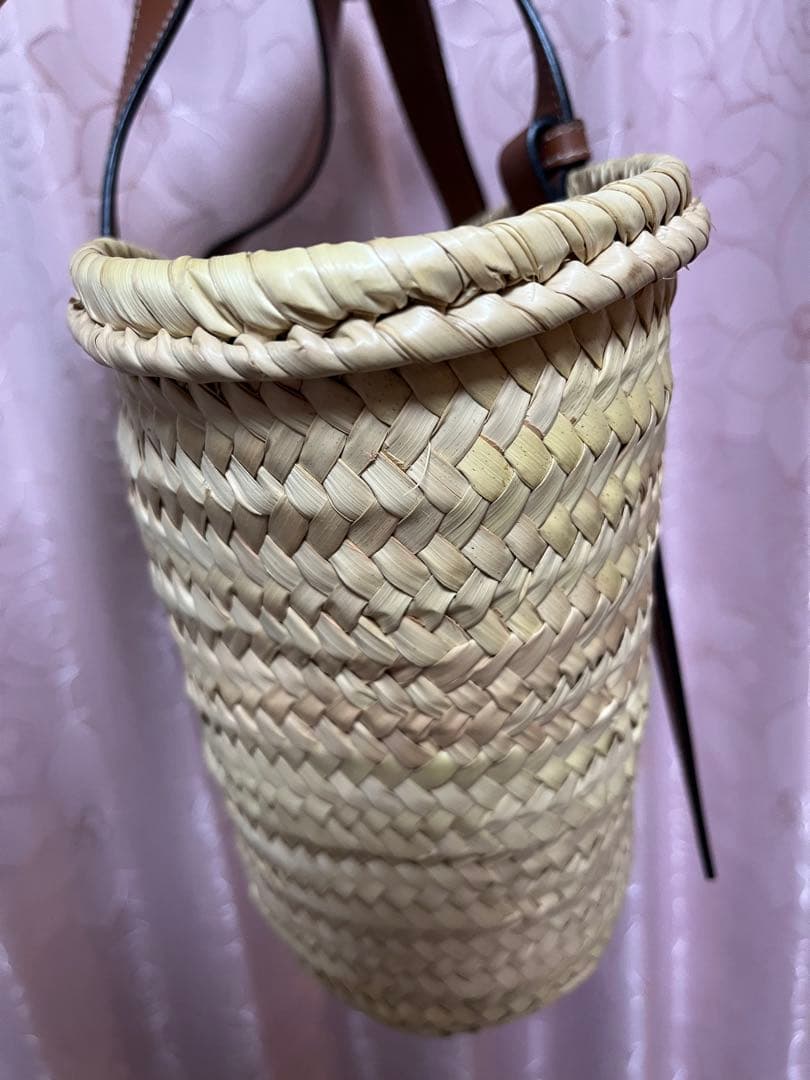 ロエベ　LOEWE カゴバック　ミディアム　美品　保存袋＆ショッパーあり