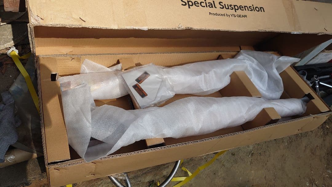 フロントフォーク 部品取り用 MT09 RN34 ｘｓｒ９００シールおまけ。